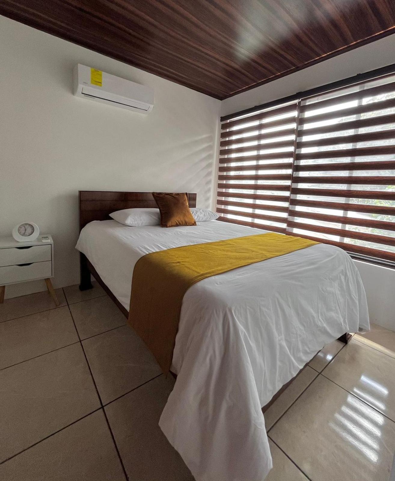 Mevak Apartments Suites La Fortuna Exterior photo